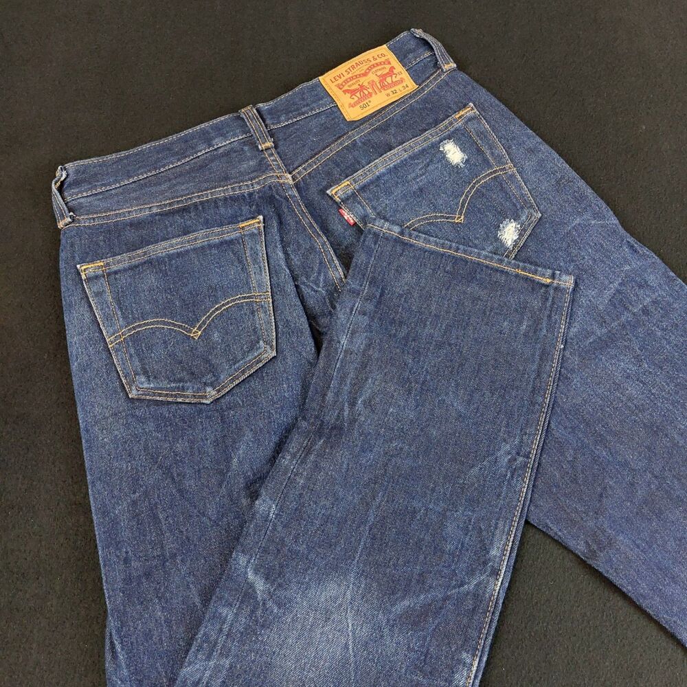 Levis 501 Original Fit Button Fly Jeans Men's Size 32x34 (Fit 32x32) Distressed